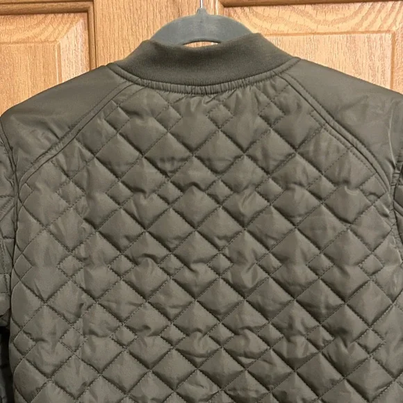 Ashley By 26 International Women’s Quilted Olive Green, Zip Up, Jacket, Size M. - Picture 4 of 6